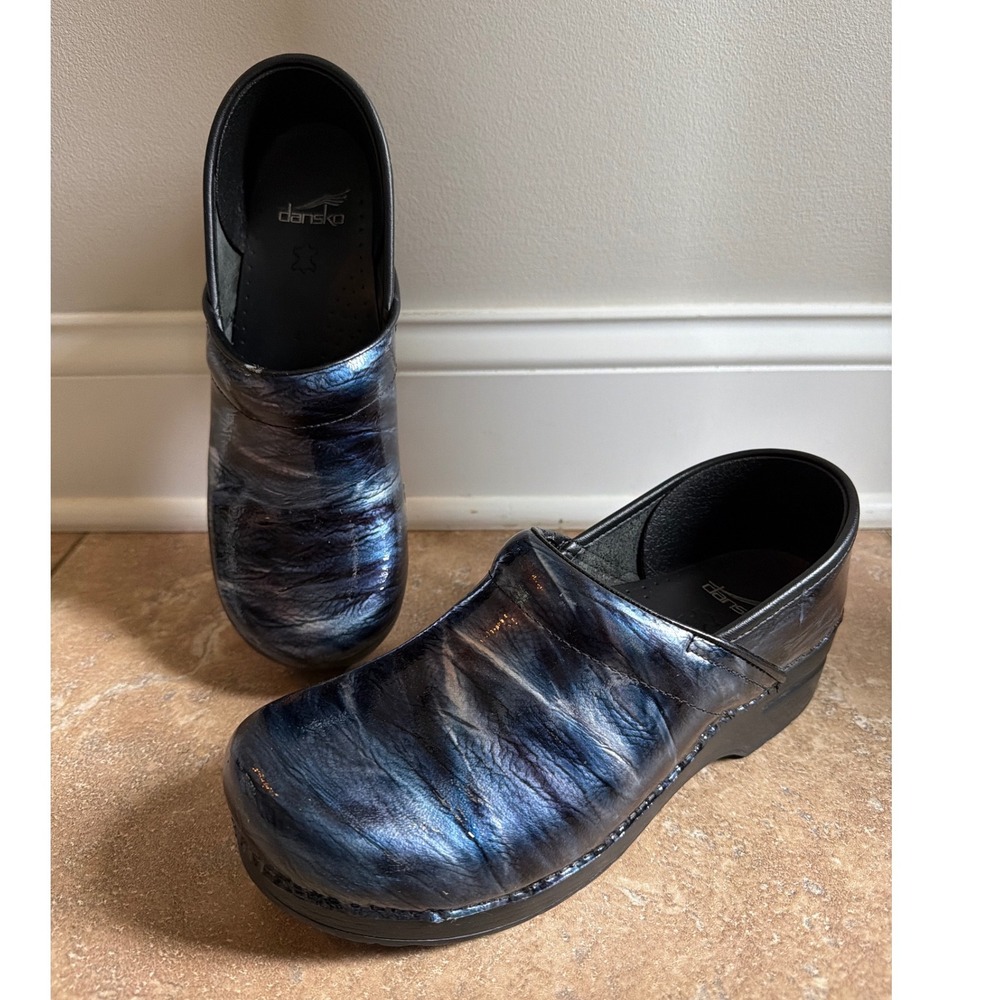 Dansko Professional Clogs Patent Leather EU 41 US10.5 11 Blue Iridescent Quirky
